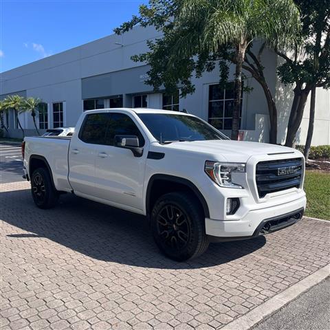 $28500 : GMC SIERRA 1500 image 8