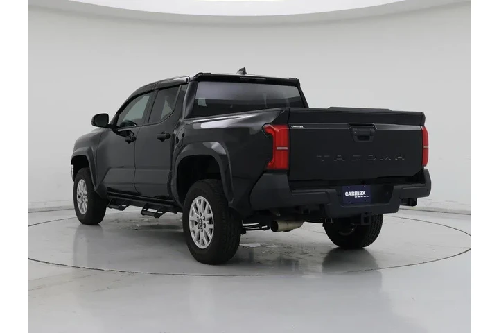 $30998 : Toyota Tacoma 2024 4x2 SR 4d image 2