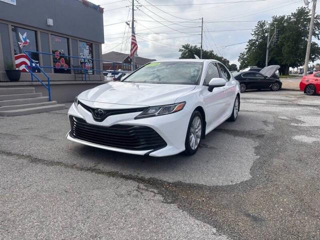 $17900 : 2018 Camry LE image 2