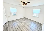 $1000 : Super cute, open floorplan wit thumbnail
