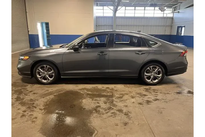 $25969 : Honda Accord 2024 EX 4dr Sed image 6