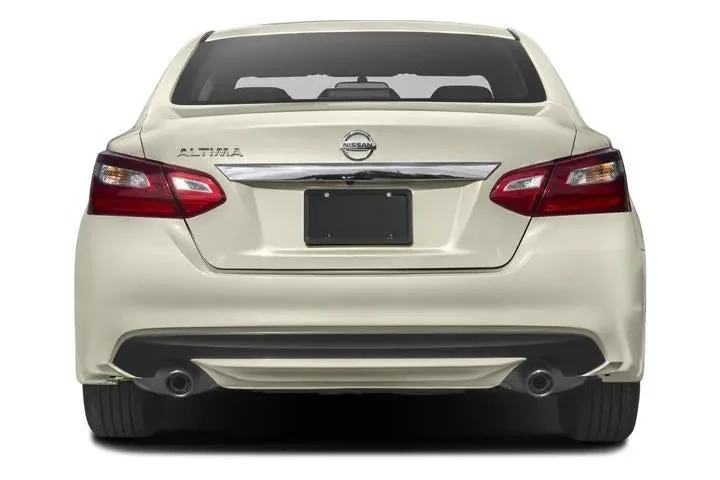 $2500 : Nissan Altima 2017 2.5 SV 4d image 5