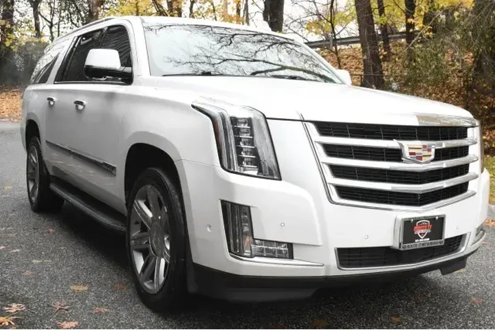 $18995 : Cadillac Escalade ESV 2017 4 image 3