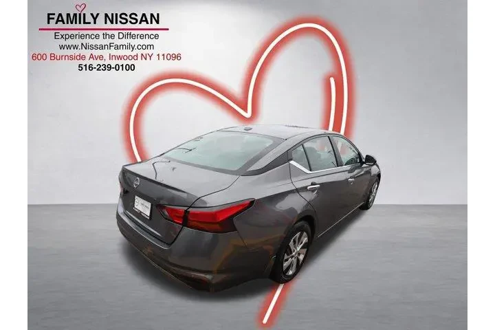 $20001 : Nissan Altima 2025 2.5 S 4dr image 3