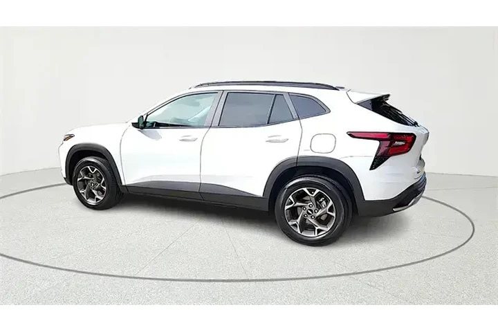 $19413 : Chevrolet Trax 2025 LT 4dr C image 5