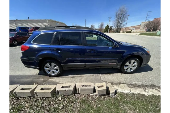 $8490 : 2011 Outback 2.5i Limited image 8