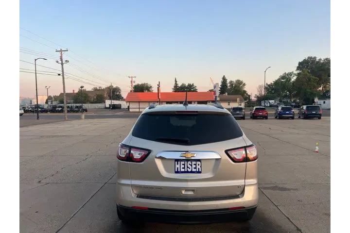 $14995 : 2017 Traverse LT | Dickinson image 7