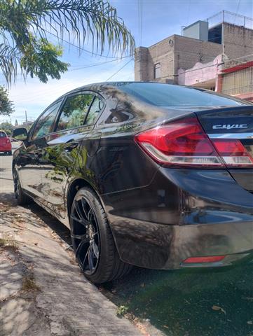 $185000 : vendo mi auto image 10