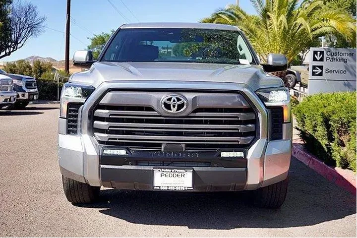 $39876 : Toyota Tundra 2023 4x2 Limit image 5