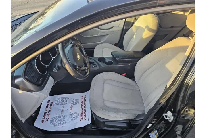 $3250 : 2011 Optima LX image 10