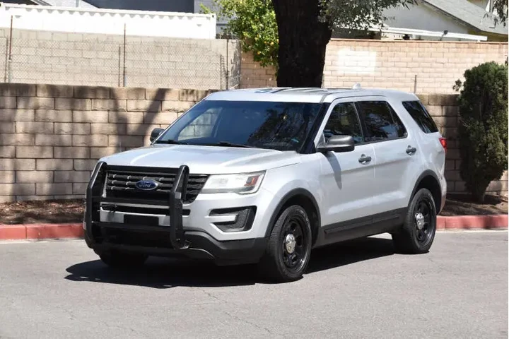 $13750 : 2017 Explorer Police Intercep image 6