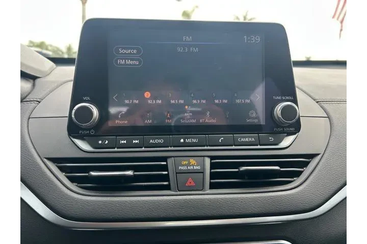 $14995 : Nissan Altima 2020 2.5 SV 4d image 9