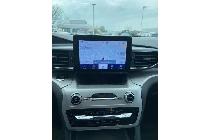 $31182 : Ford Explorer 2023 AWD XLT 4 image 8