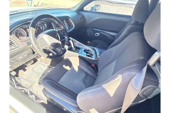 $14995 : 2015 Challenger SXT image 6