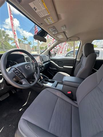 $25990 : Se vende Nissan Frontier 4WD image 4