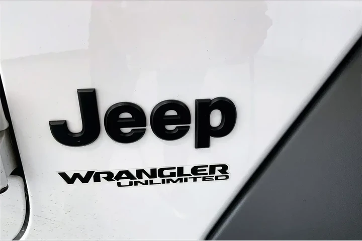 $28992 : Jeep Wrangler Unlimited 2022 image 9