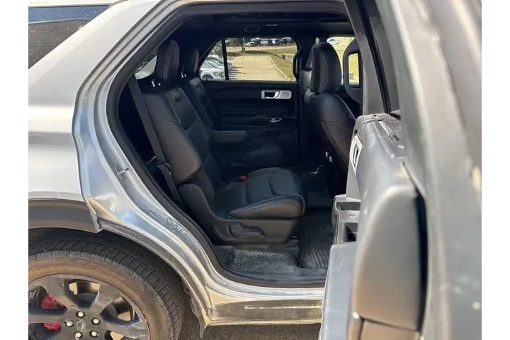 $29488 : Ford Explorer 2021 AWD ST 4d image 10