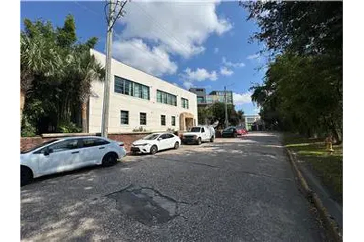 $2700 : Rental property with 2 bedro image 5