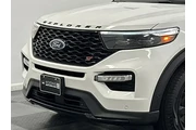 $38999 : Ford Explorer 2022 AWD ST 4d thumbnail