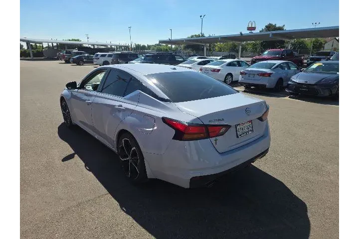 $24500 : Nissan Altima 2025 2.5 SR 4d image 4