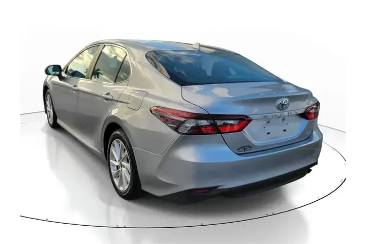 $20591 : Toyota Camry 2022 LE 4dr Sed image 3