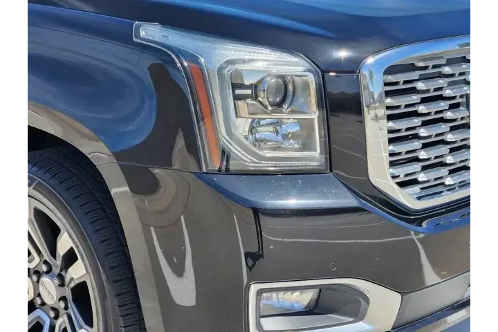 $28296 : GMC Yukon XL 2019 4x4 Denali image 9