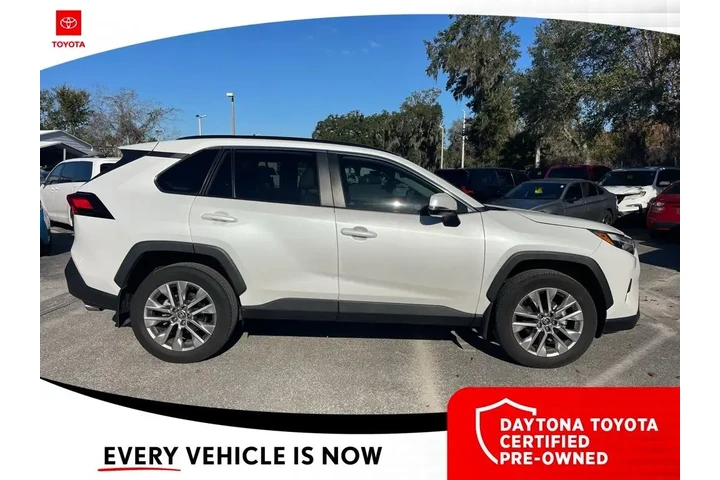 $33000 : Toyota RAV4 2024 XLE Premium image 7