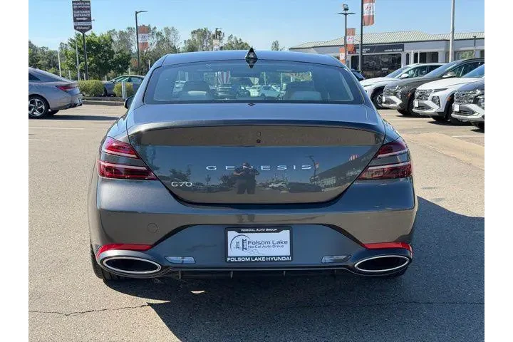 $33991 : Genesis G70 2025 2.5T Sport image 9
