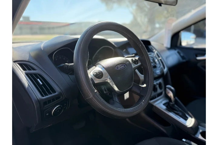 $6300 : 2014 Focus SE image 7