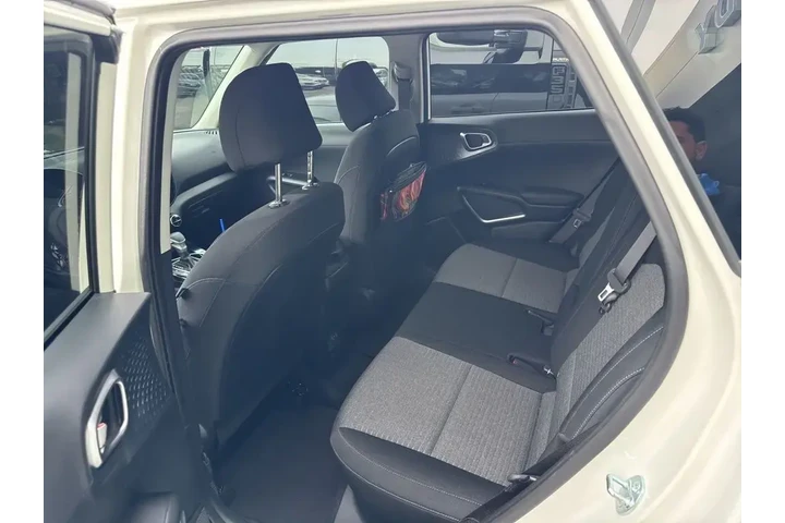 $21643 : Kia Soul 2024 EX 4dr Crossov image 7