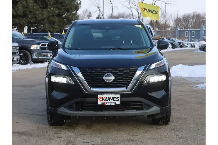 $18377 : Nissan Rogue 2023 AWD S 4dr image 3