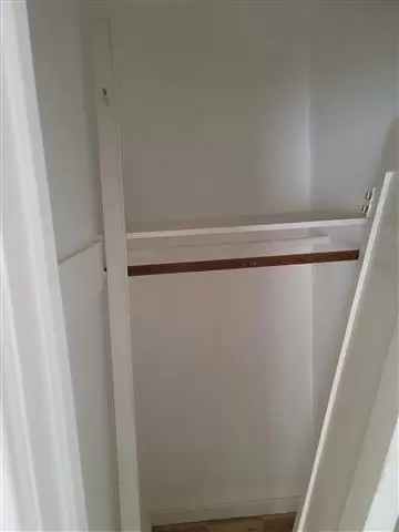 $1500 : Single Unit 500 Sq Ft Unit image 3