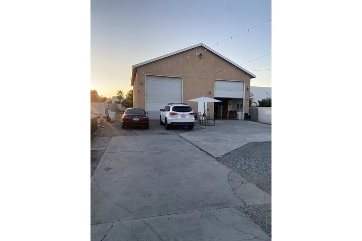 $1800 : 1Bedroom Apartment Riverside image 10