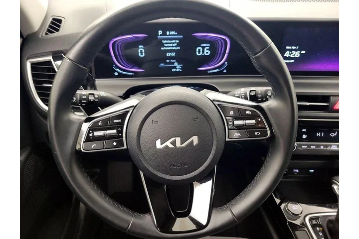 $21998 : Kia Seltos 2025 S 4dr SUV image 10