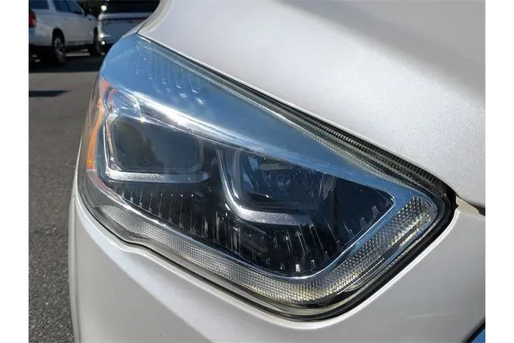 $13727 : Ford Escape 2018 Titanium 4d image 10