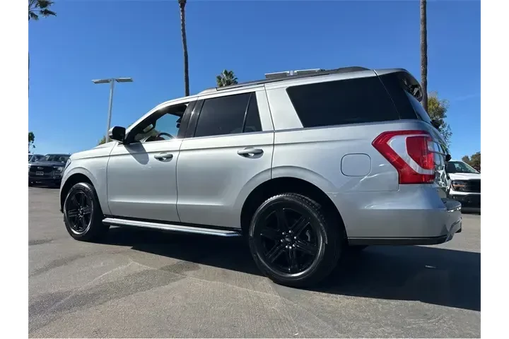 $40000 : Ford Expedition 2021 4x4 XLT image 4