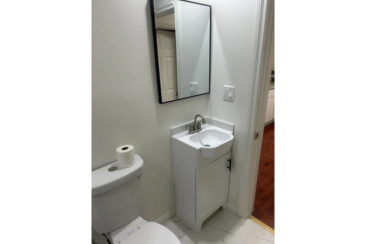 $1650 : APARTAMENTO DE RENTA image 9
