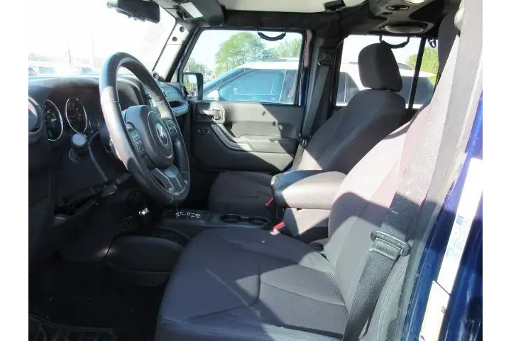 Jeep Wrangler Unlimited 2013 image 10