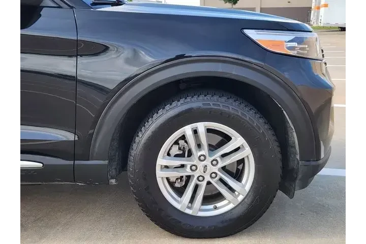 $26309 : Ford Explorer 2023 AWD XLT 4 image 8