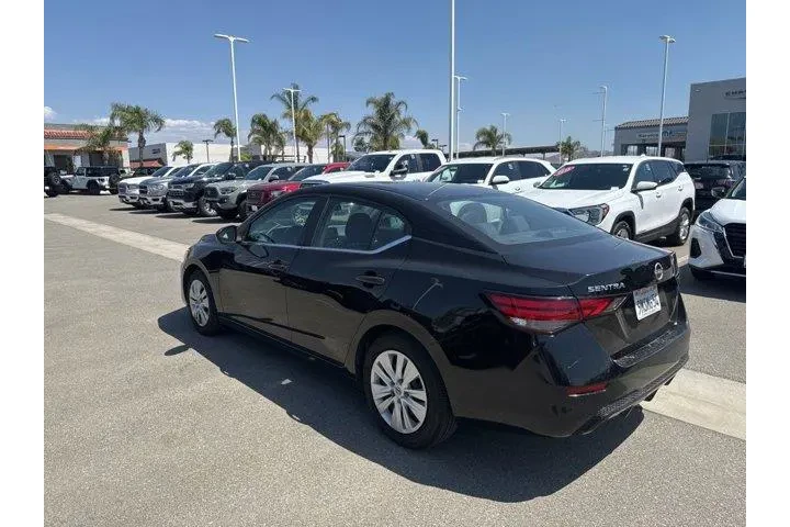 $18983 : Nissan Sentra 2024 S 4dr Sed image 6