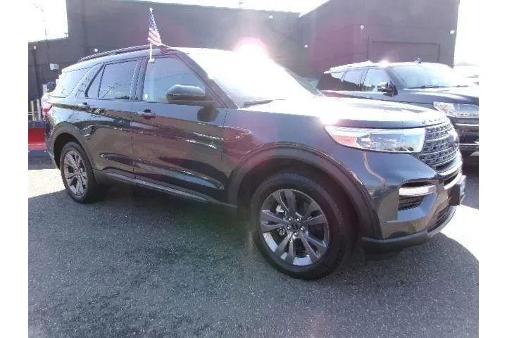 $33396 : Ford Explorer 2022 AWD XLT 4 image 3