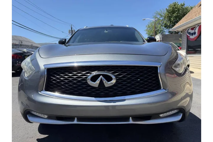 $10699 : 2017 QX70 image 5