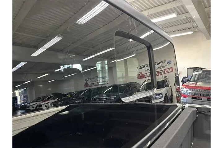 $23000 : Jeep Gladiator 2020 4x4 Spor image 4