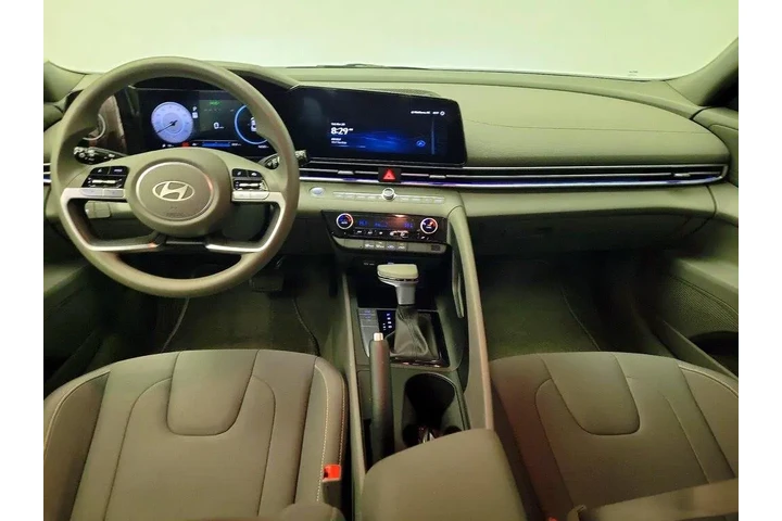 $22998 : Hyundai ELANTRA 2024 SEL 4dr image 9