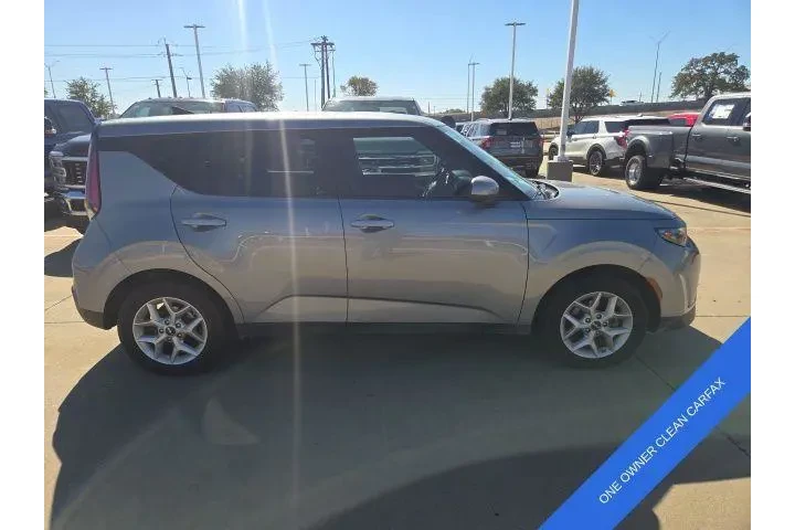 $14977 : Kia Soul 2024 S 4dr Crossove image 3