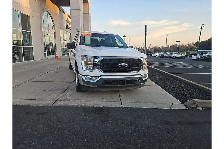 $28988 : Ford F-150 2021 4x2 XLT 4dr image 9