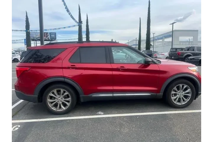 $26988 : Ford Explorer 2021 XLT 4dr S image 5