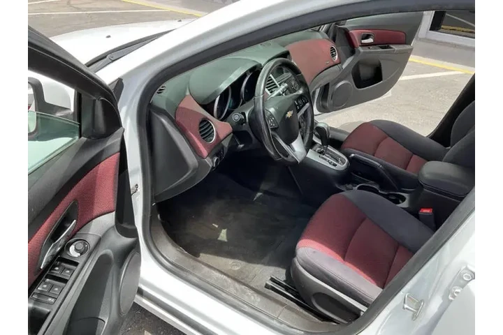 2014 Cruze 1LT Auto image 8