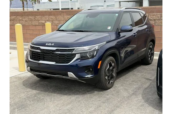 $23588 : Kia Seltos 2024 EX 4dr SUV image 2