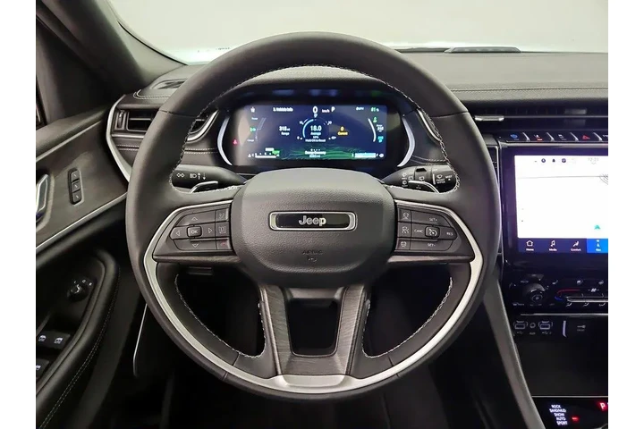 $39998 : Jeep Grand Cherokee 2025 4x4 image 10